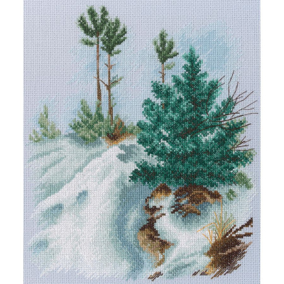 Tableau à broder au point de croix motif Rêve d'hiver de la marque RTO illustrant un paysage enneigé avec des sapins