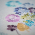 Nappe imprimée à broder en divers points de broderie motif Allium en bleu et violet de la marque Vervaco