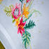 Nappe imprimée à broder en divers points de broderie et au point de croix, motif Fleurs tropicales de la marque Vervaco